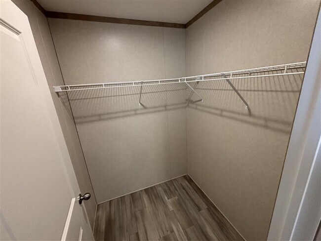 Foto del edificio - 40 Bluebird Hill Dr