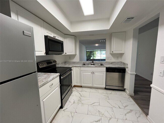 Building Photo - 6520 NW 98th Terrace