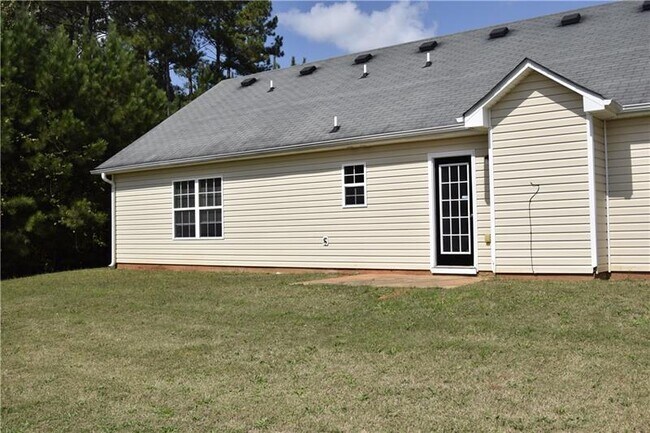 Building Photo - 1004 Longview Trail