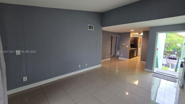 Foto del edificio - 8787 NW 39th St