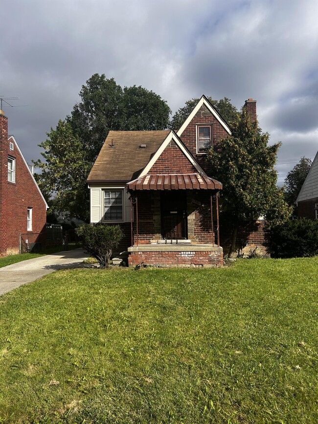 Foto del edificio - 11880 Roxbury St