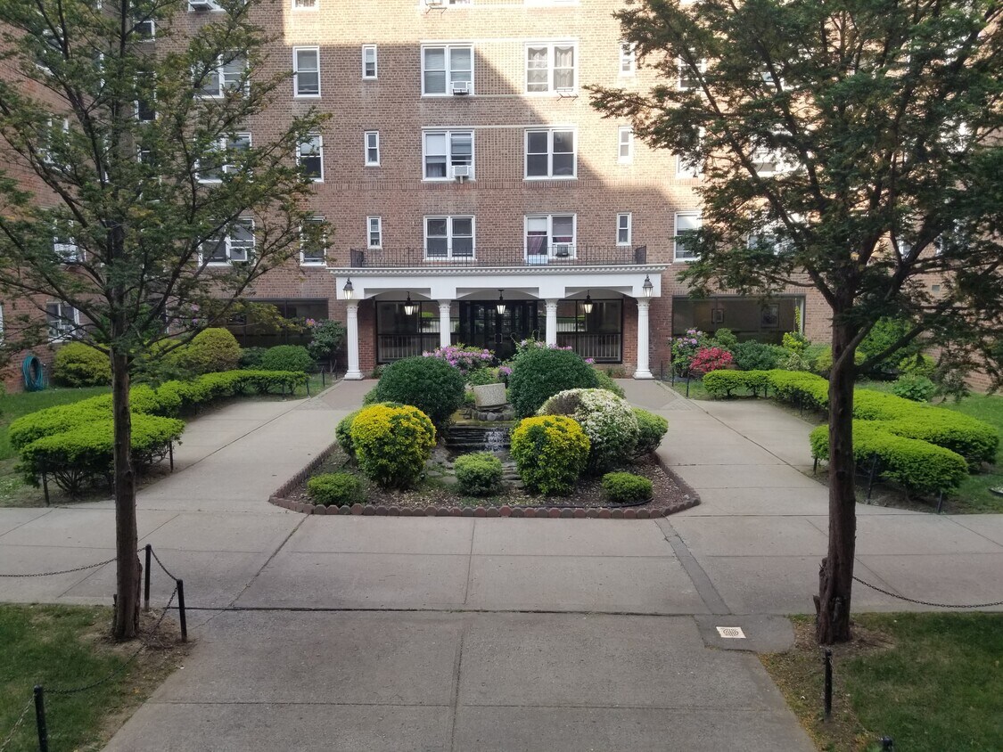 10537 64th Ave Unit 6E, Forest Hills, NY 11375 Condo for Rent in Forest Hills, NY