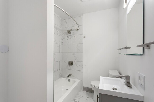 Foto del edificio - 2602 W 23rd St