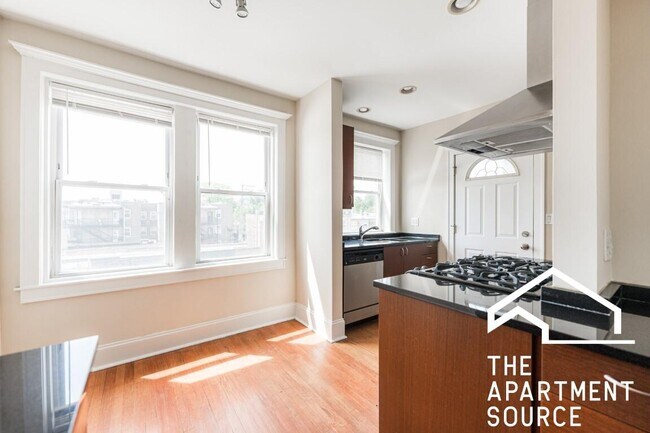Foto del edificio - 4005 W Nelson St