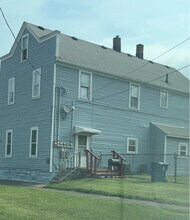 Building Photo - 2907 Oakwood Ave