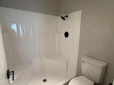 Building Photo - 345 N Melrose Dr