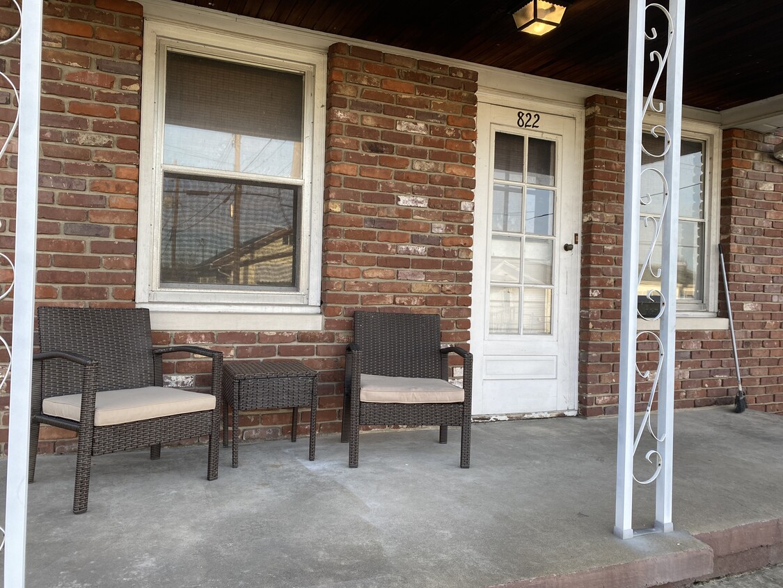 Front porch - 822 Camden Rd