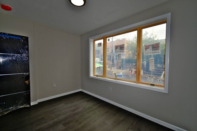 Foto del edificio - 108-46 153rd St