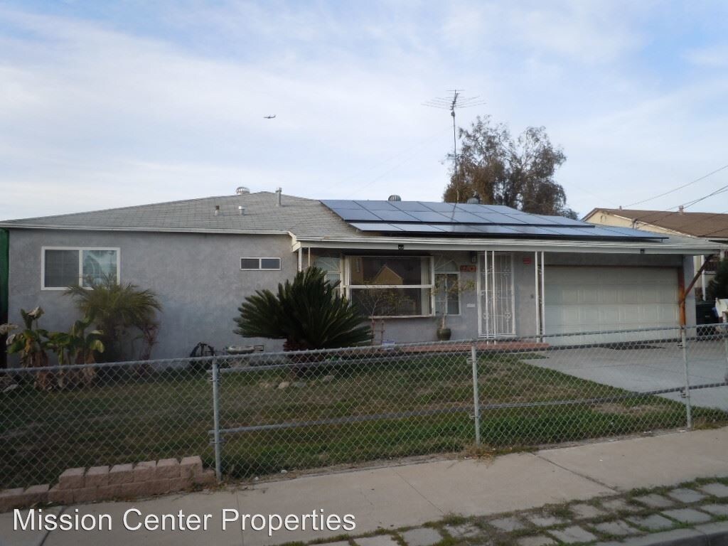 Primary Photo - 1617 Alpha St
