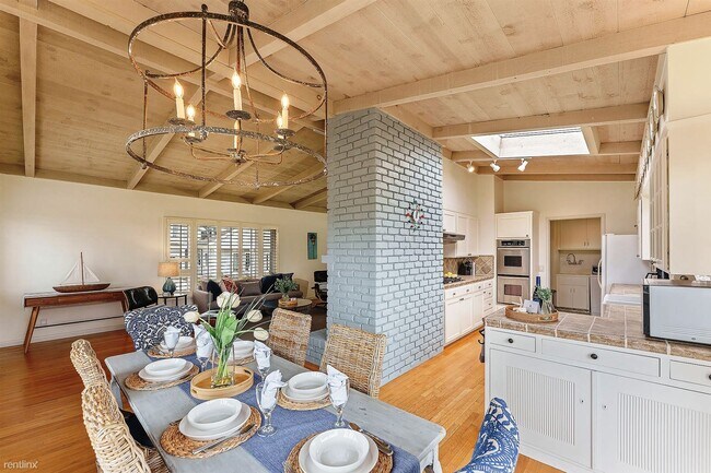 Building Photo - 3 br, 2 bath House - 3856 Reef Break