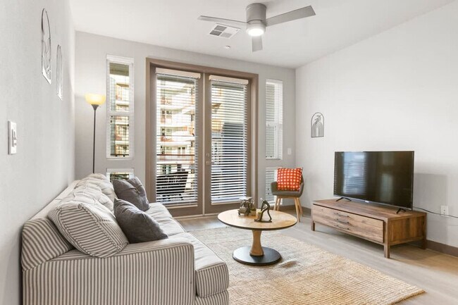 Foto del edificio - 400 N 2nd Ave