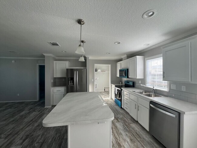 Foto del edificio - 81 Gazelle Dr