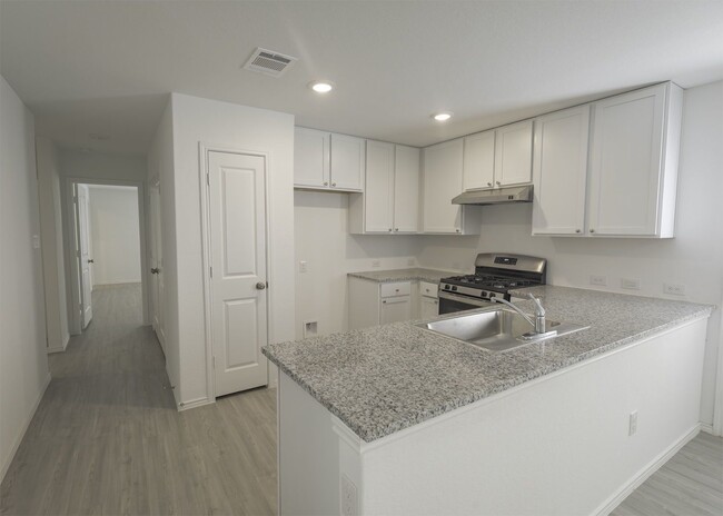 Building Photo - 3-Bed, 2-Bath Haven in a Top-Rated School District!