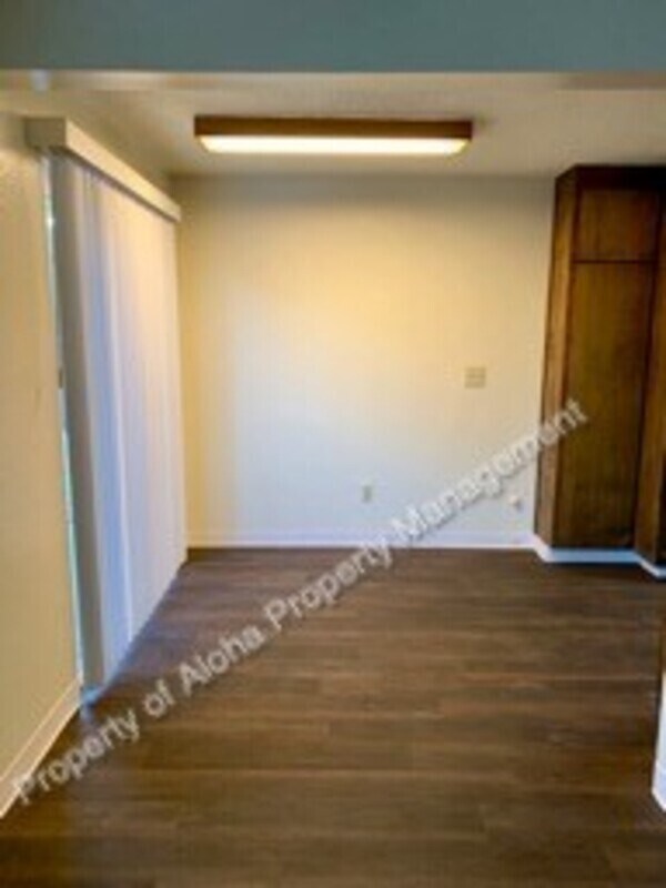 Building Photo - 5226 W Kootenai St