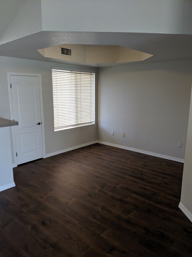 Building Photo - Beautiful two story condo for rent in Cany...