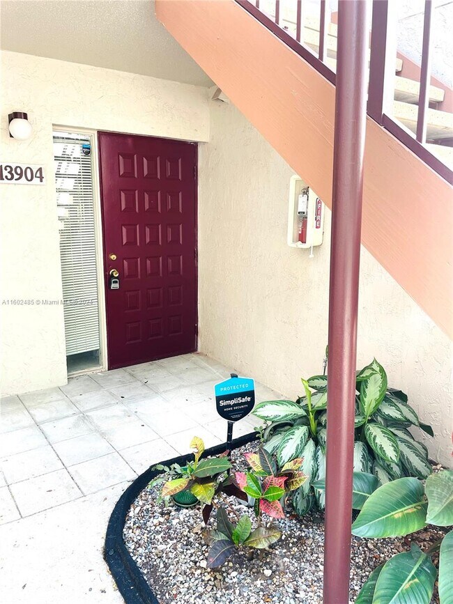 Foto del edificio - 13904 SW 90th Terrace