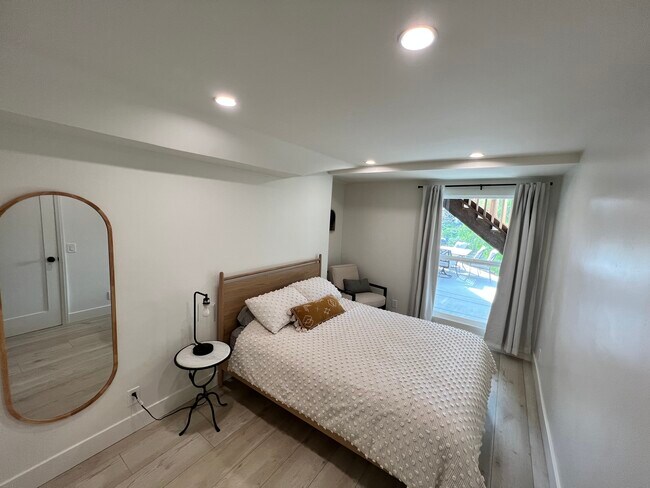 Foto del edificio - 4920 W Mountain View Dr