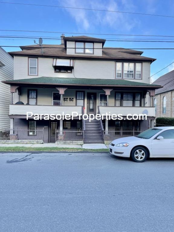 212 Smith St Apt 1 House Rental in Dunmore, PA