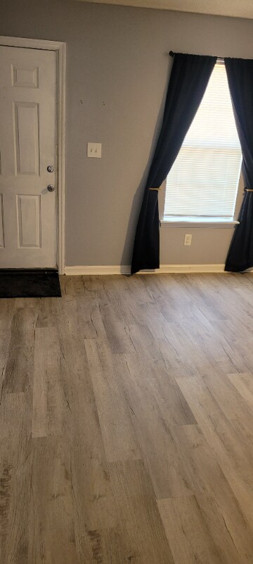 Foto del edificio - 138 Mossydale Ln