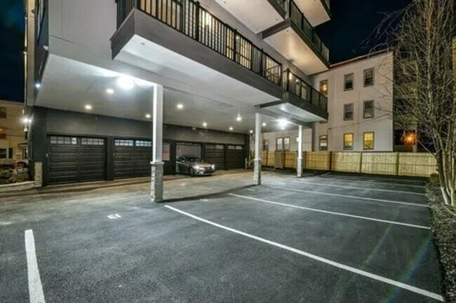 Foto del edificio - 87 Parker St