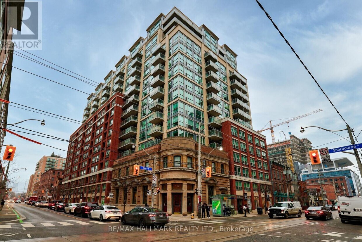Photo principale - 230-230 King St E