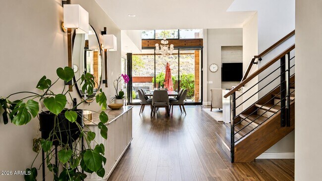 Foto del edificio - 6525 E Cave Creek Rd