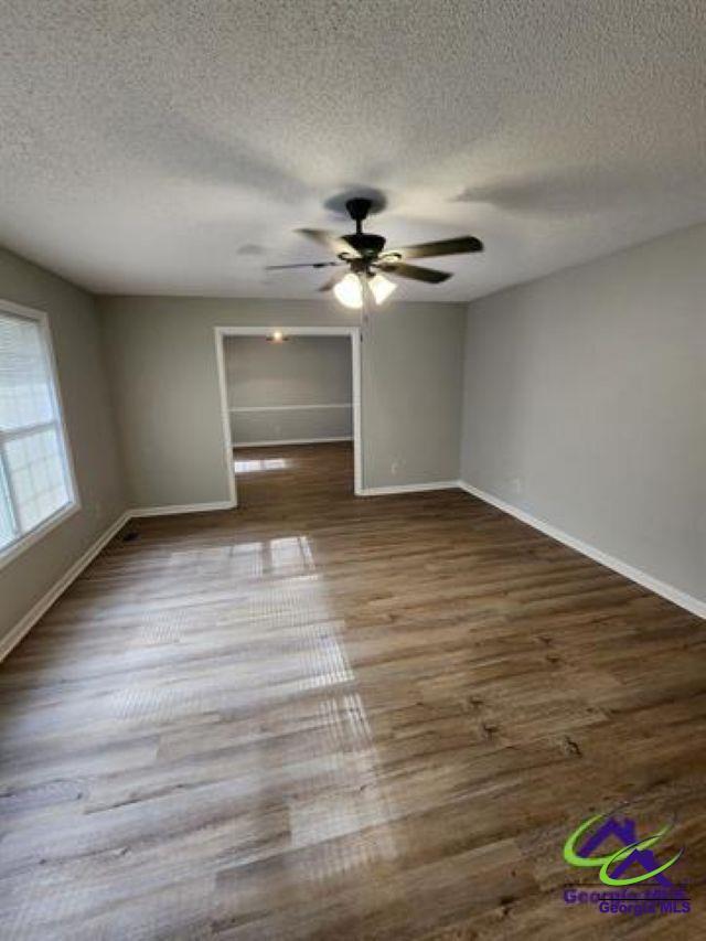 Foto del edificio - 117 Joy Dr