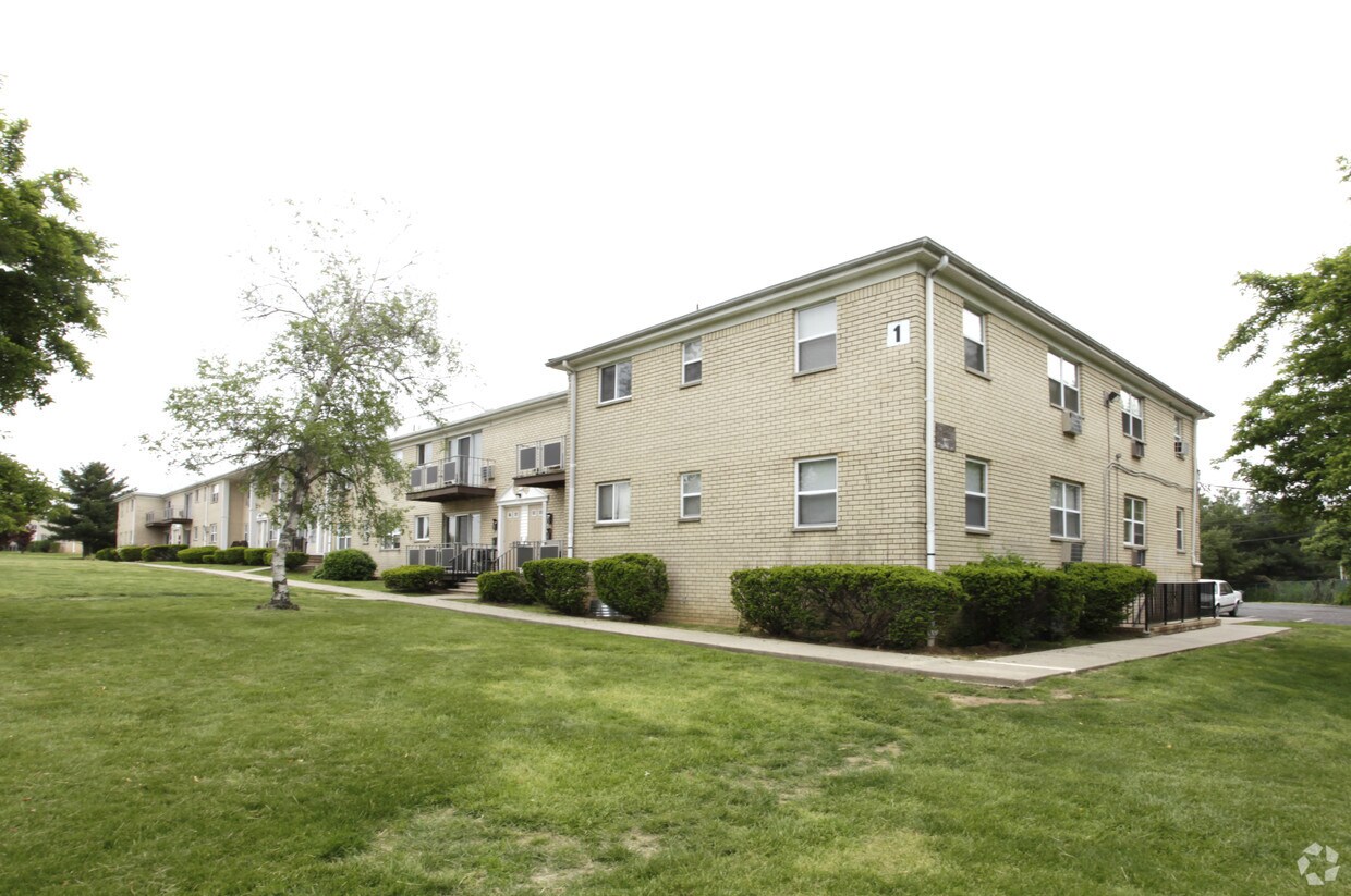 Parkwood Village Apartments South Amboy, NJ