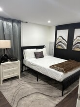 Building Photo - 127 Wilmington Pl SE