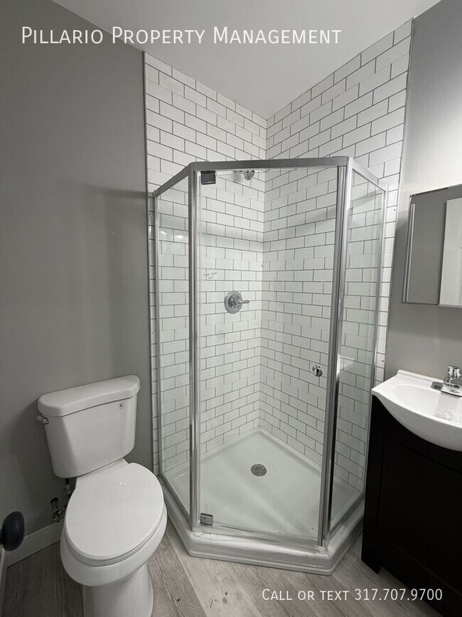 Foto del edificio - 3221 E 38th St