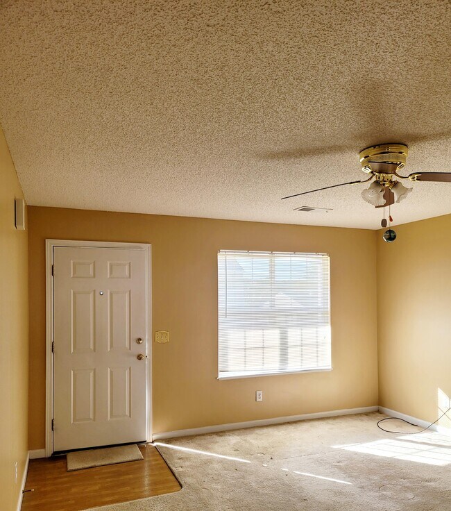 Foto del edificio - 7 Sterling Ridge Ct