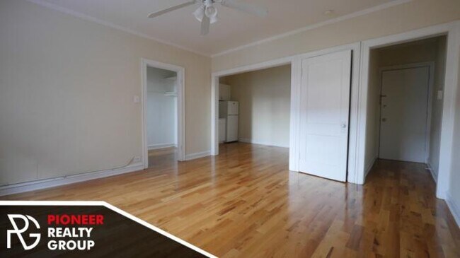 Building Photo - 0 bedroom in CHICAGO IL 60657
