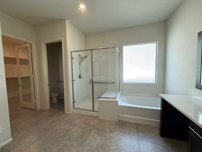 Building Photo - Dell Webb Home at Sun City ,3 Bedrooms, 3 Bathrooms, On Golf Course