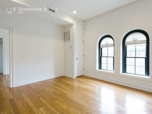 Foto del edificio - 115 Dorrance St