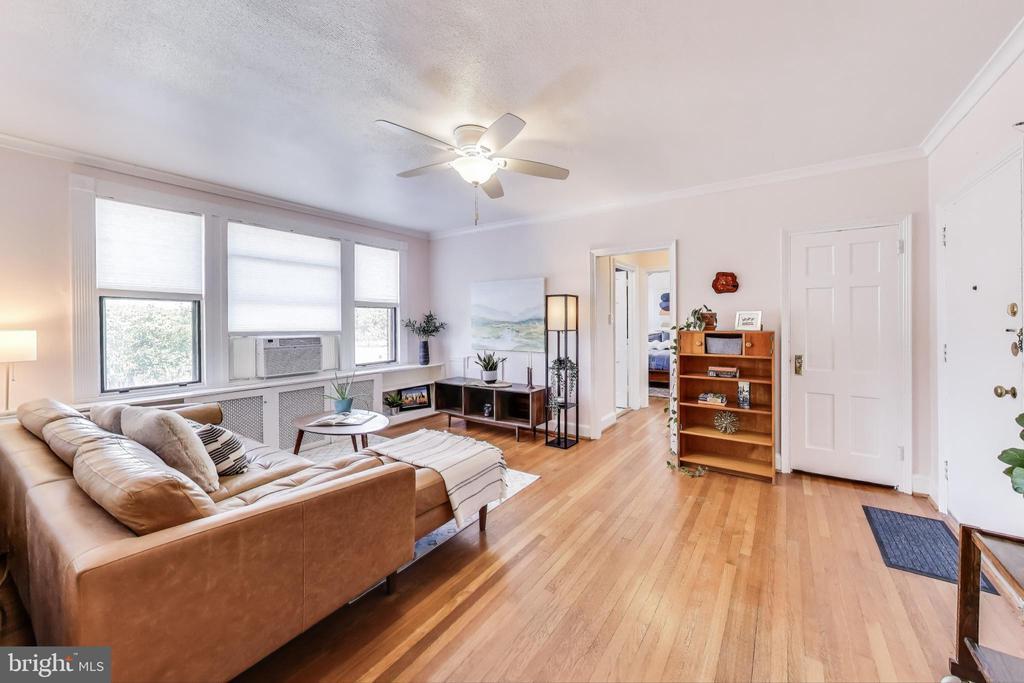 Primary Photo - 1365 Kennedy St NW