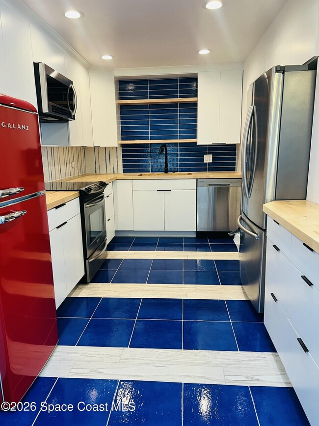 Building Photo - 1036 Mary Joye Ave