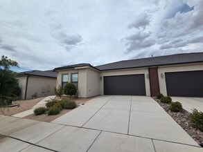 Building Photo - 1212 Hopewell Dr