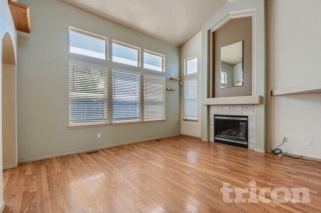 Foto del edificio - 5694 S Quemoy Ct