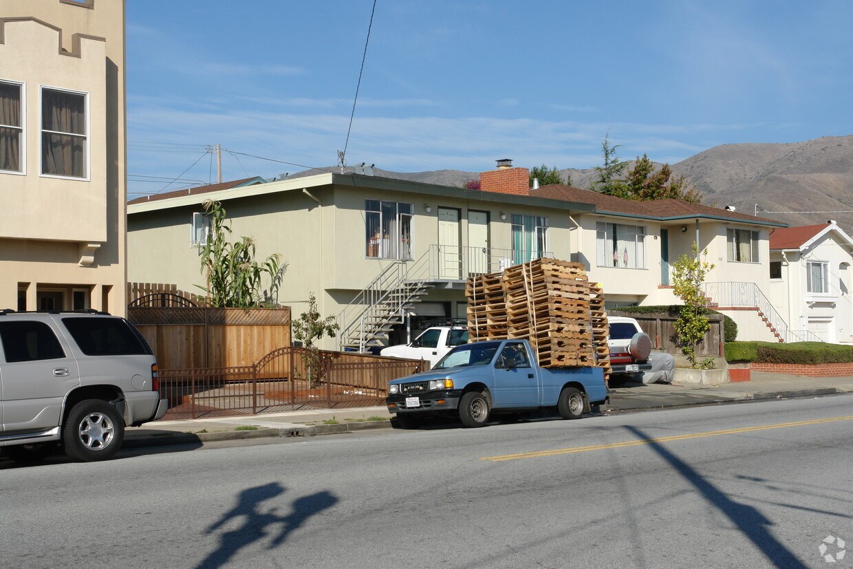 Foto principal - 817 Linden Ave