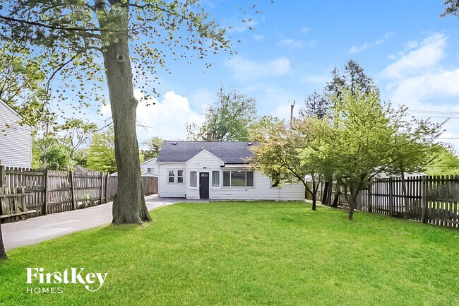 Foto del edificio - 113 N Metropolitan Ave