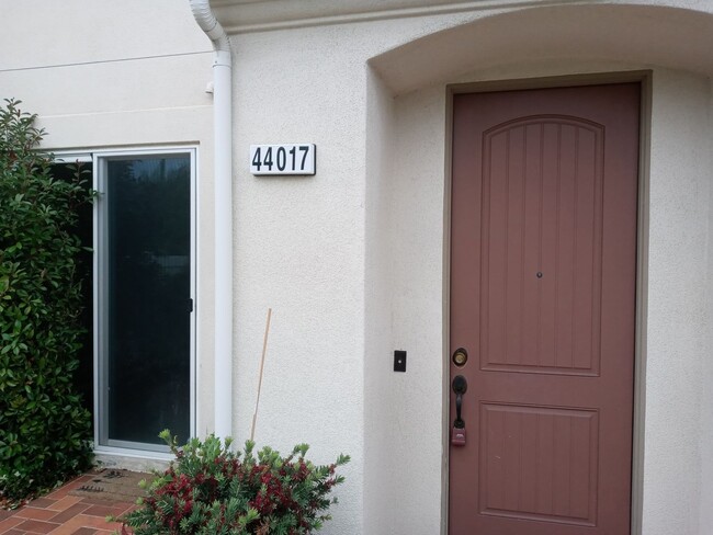 Foto del edificio - 44017 Arcadia Ct