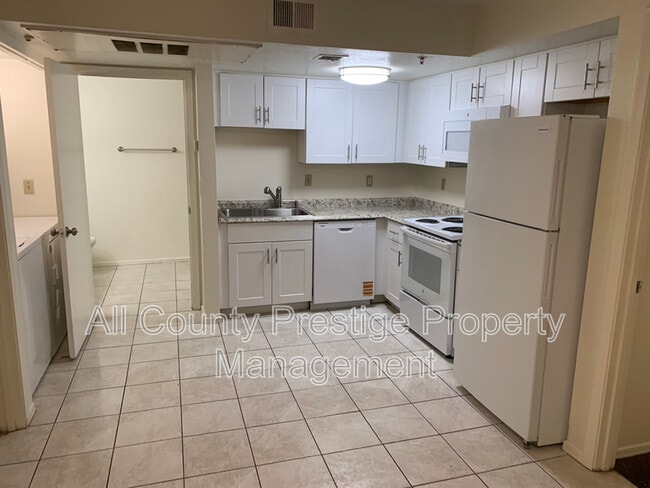 Photo - 16033 N 25th St Apartment