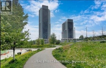 Building Photo - 27 McMahon Dr