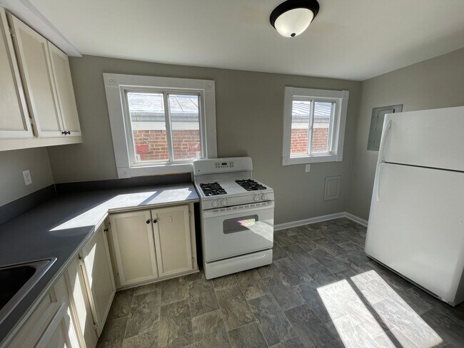 Foto del edificio - 122-122 N Hanover St