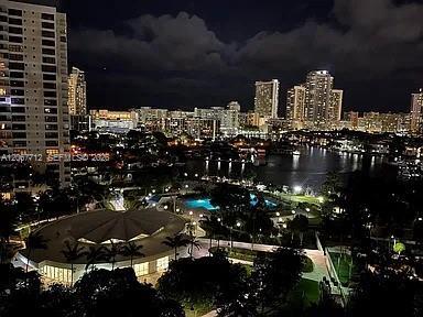 Foto del edificio - 600 Three Islands Boulevard