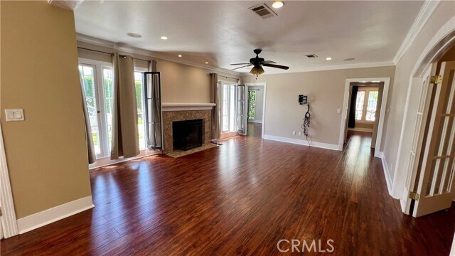 Foto del edificio - 5106 Crenshaw Blvd