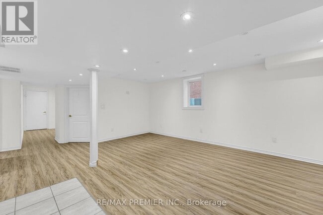Building Photo - 81 Greenview Cir
