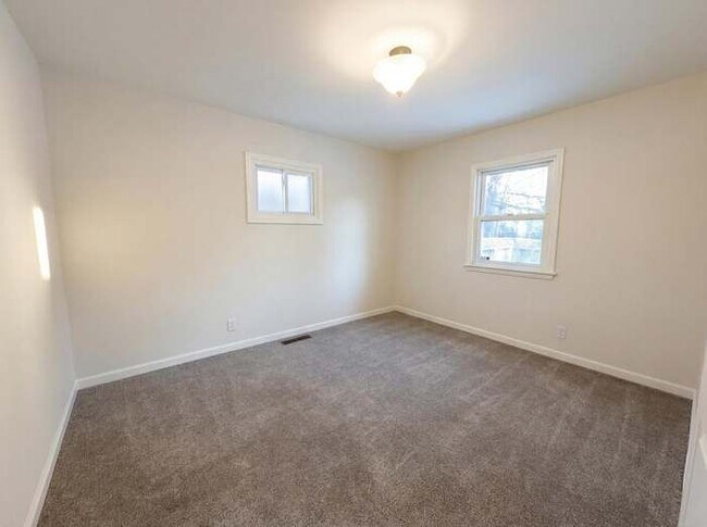 Foto del edificio - 6907 52nd Ave N