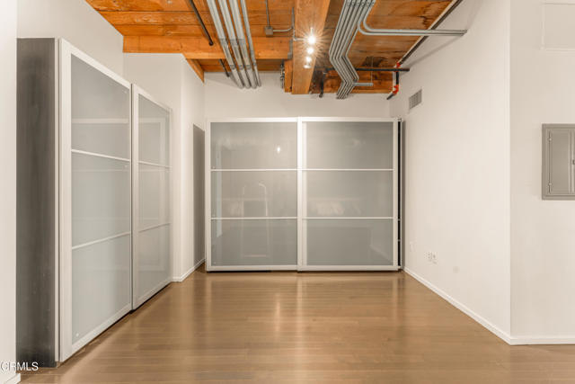 Foto del edificio - 530 S Hewitt St