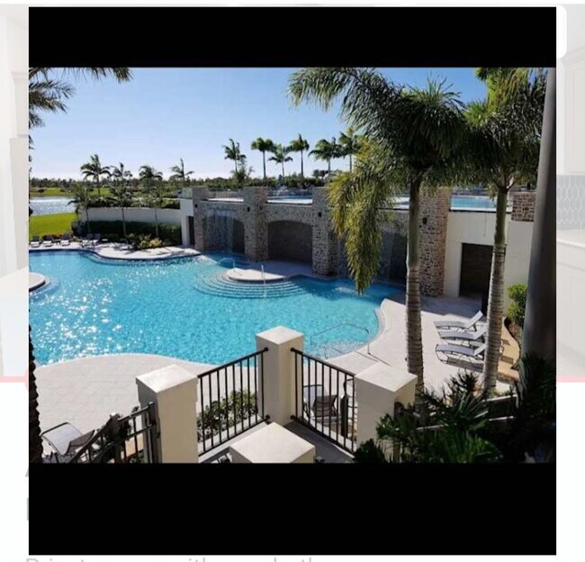 Foto del edificio - 19448 Whispering Creek Rd